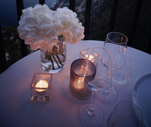 結婚式のゲストテーブルで花以外の活用アイデア 結婚式場探しブログ